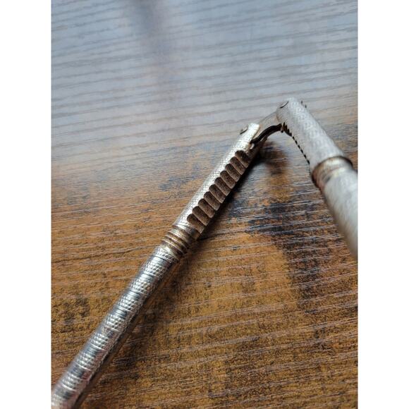 Vintage HMB 5" Nut Cracker/Sheller - used - Picture 6 of 7